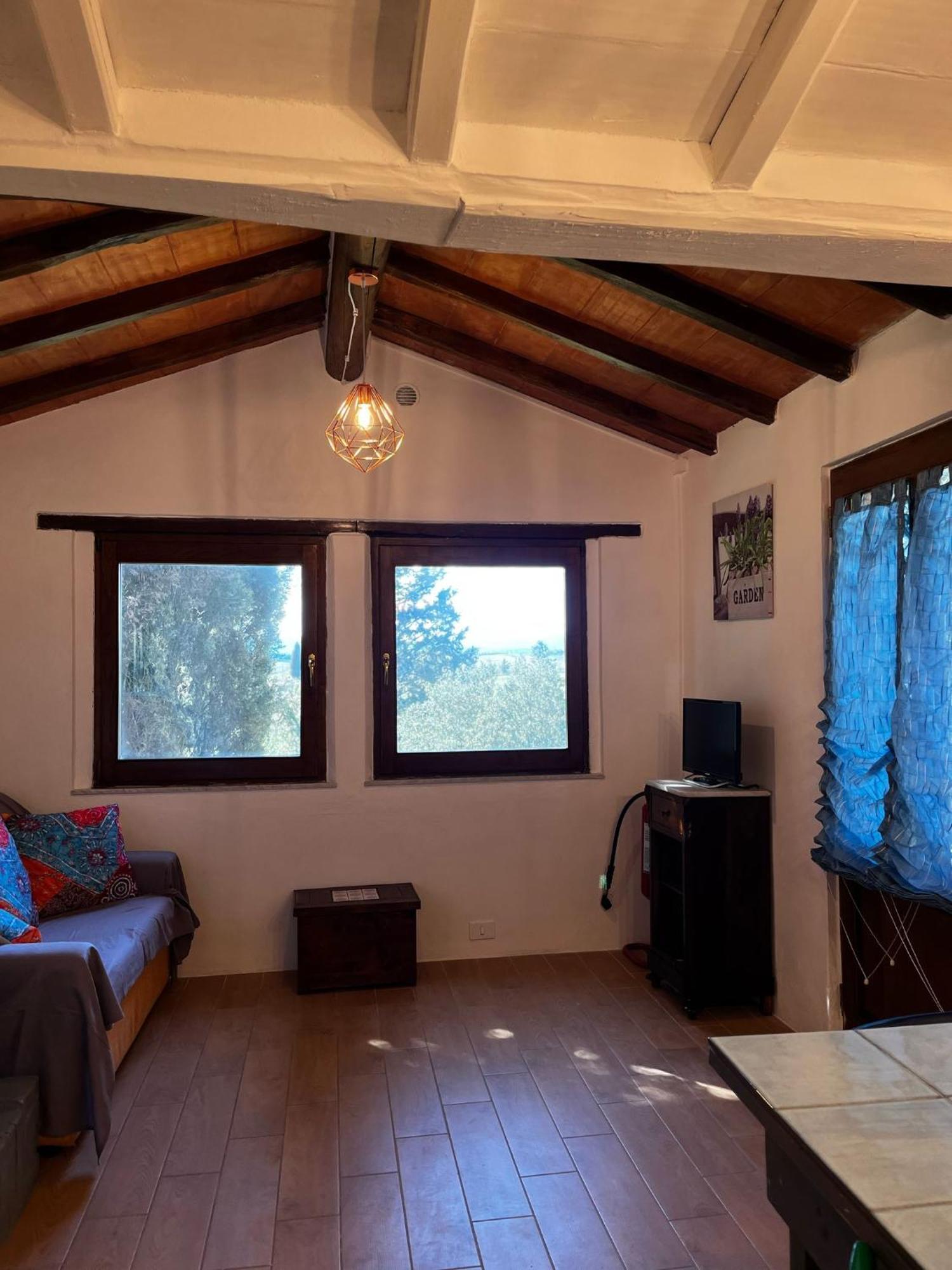 Agriturismo La Torre Di Monsindoli シエーナ エクステリア 写真