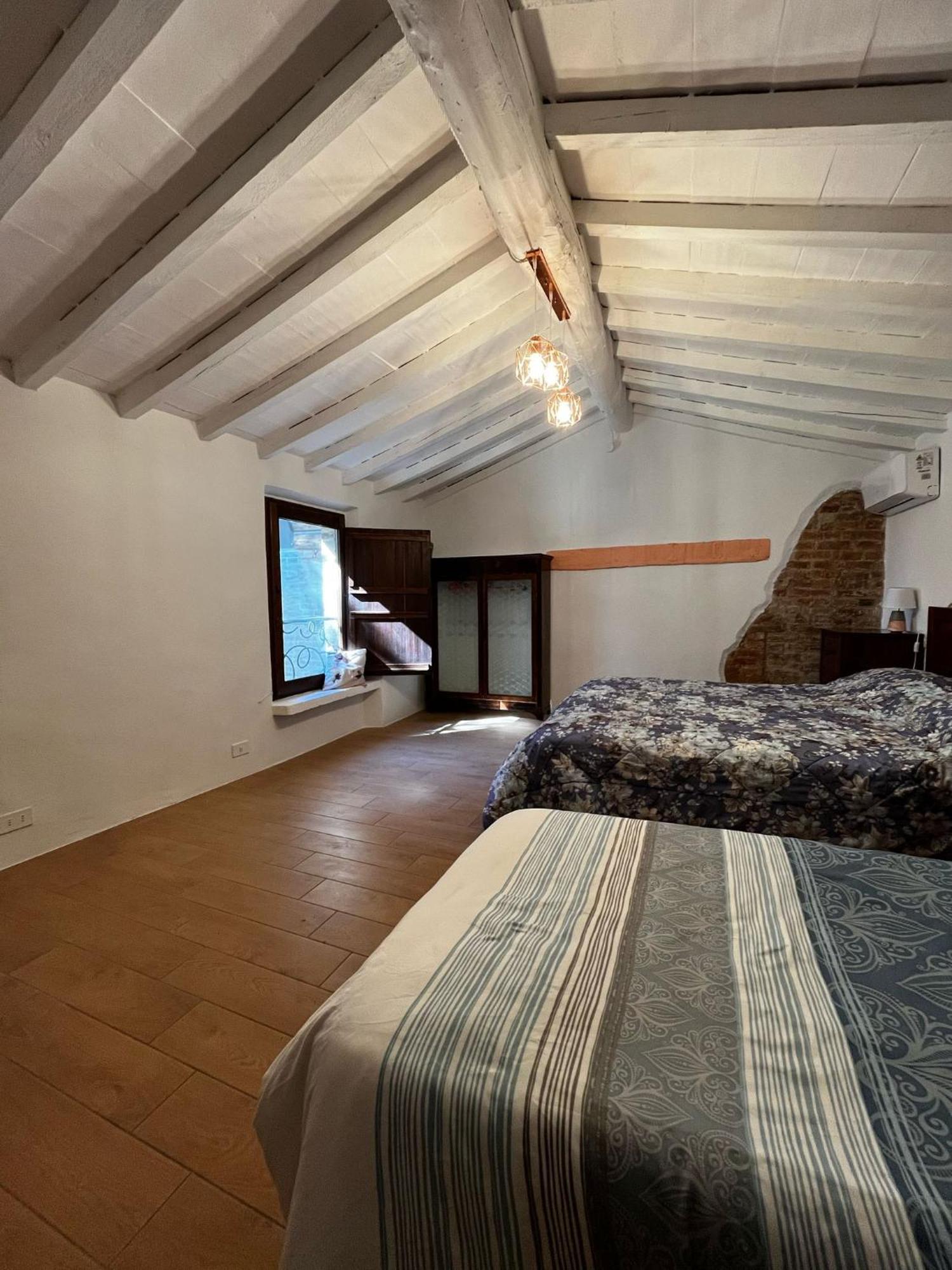 Agriturismo La Torre Di Monsindoli シエーナ エクステリア 写真