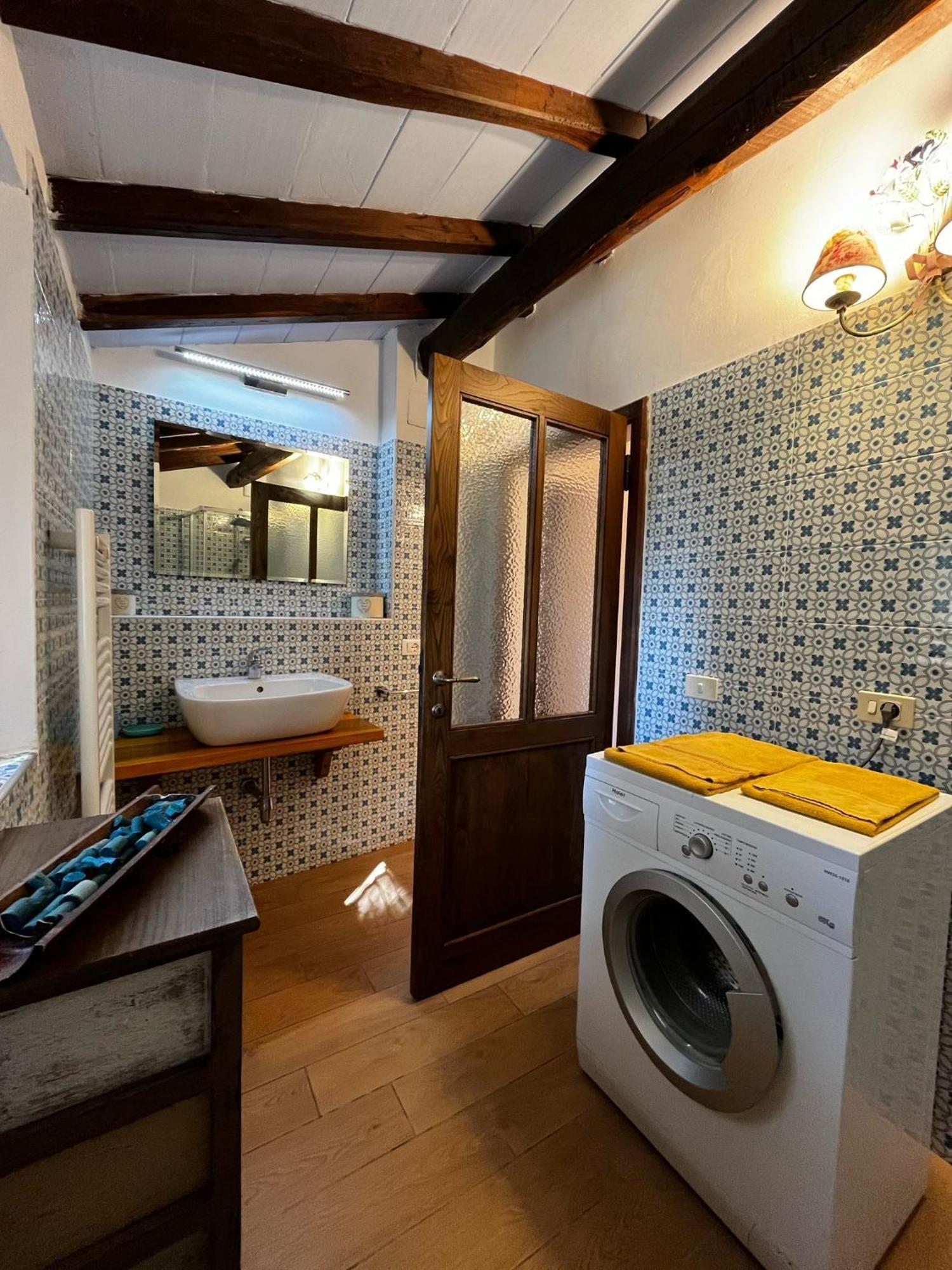 Agriturismo La Torre Di Monsindoli シエーナ エクステリア 写真