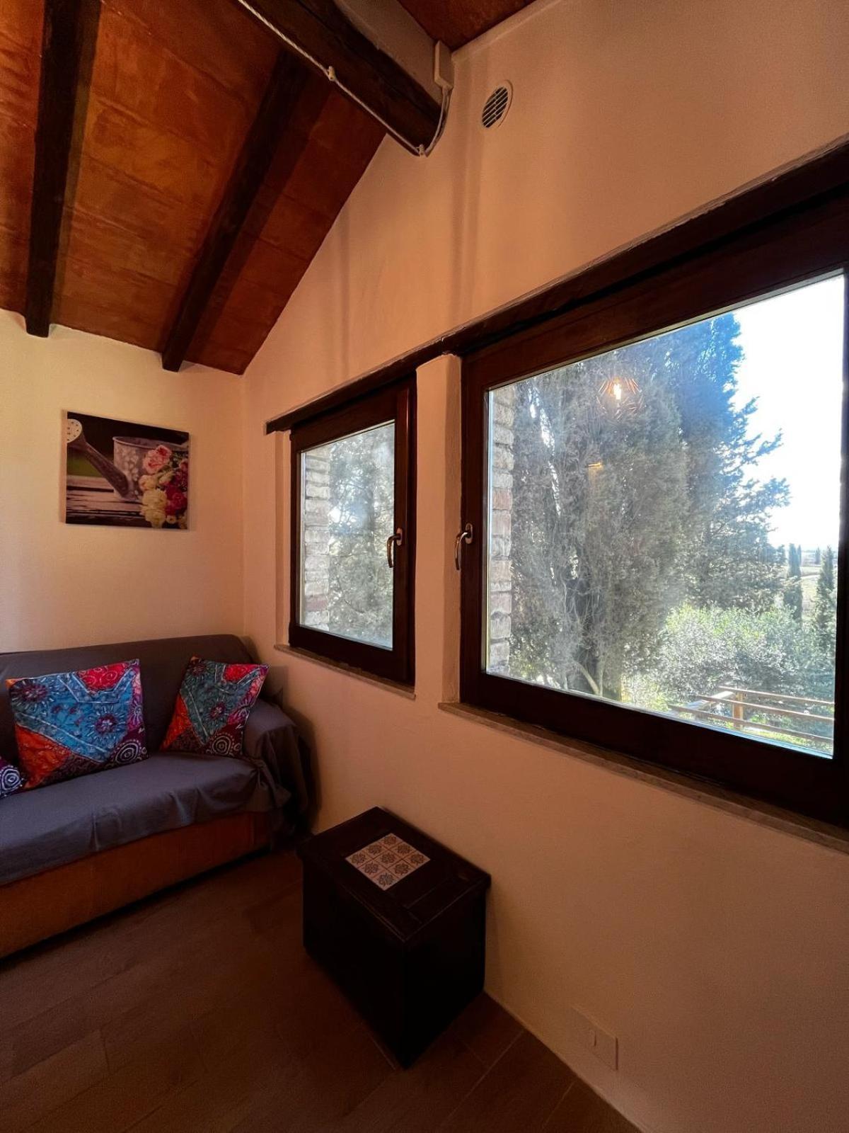 Agriturismo La Torre Di Monsindoli シエーナ エクステリア 写真